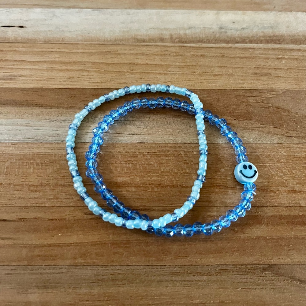 🩵 two stretch bracelets in light colors for Spring